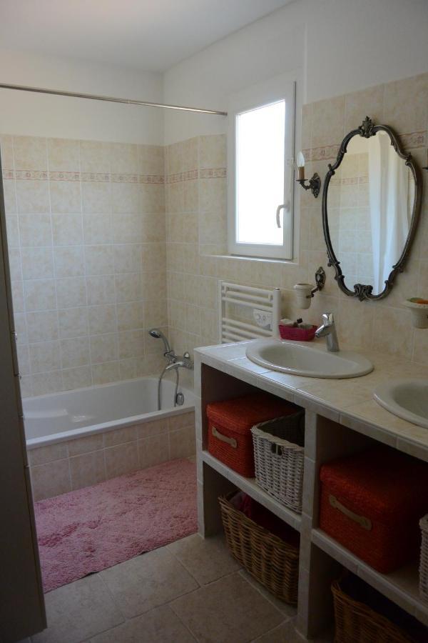 Chez Regine Et Gregoire Bed and Breakfast Marseille Eksteriør billede